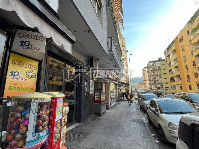 Appartamento in vendita a Municipalità 10, Campania