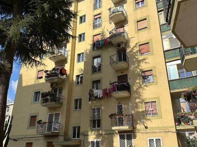 Appartamento in vendita a Municipalità 5, Campania