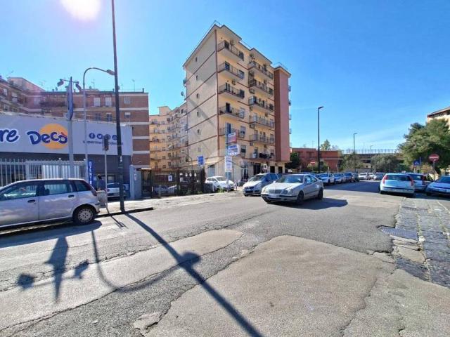 Appartamento in vendita a Municipalità 9, Campania
