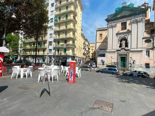 Appartamento in vendita a Municipalità 4, Campania