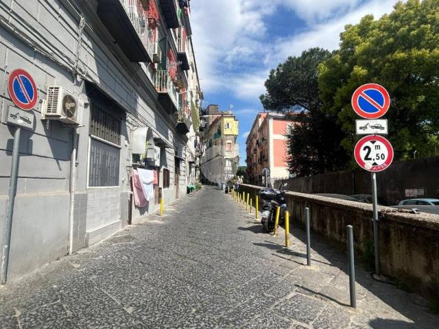 Appartamento in vendita a Municipalità 3, Campania
