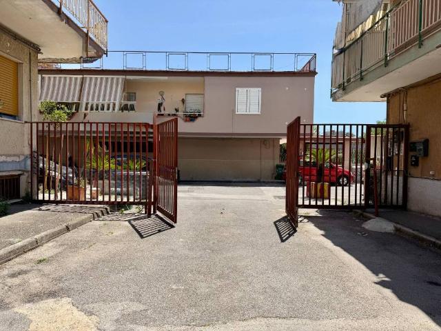 Appartamento in vendita a Municipalità 6, Campania