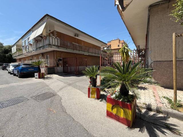 Appartamento in vendita a Municipalità 6, Campania