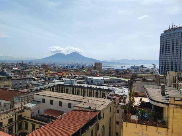 Appartamento in vendita a Municipalità 2, Campania