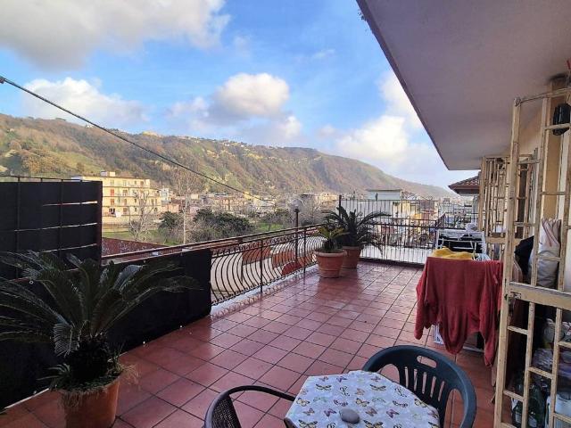 Appartamento in vendita a Pianura, Napoli