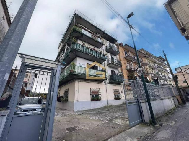 Appartamento in affitto a Municipalità 7, Miano