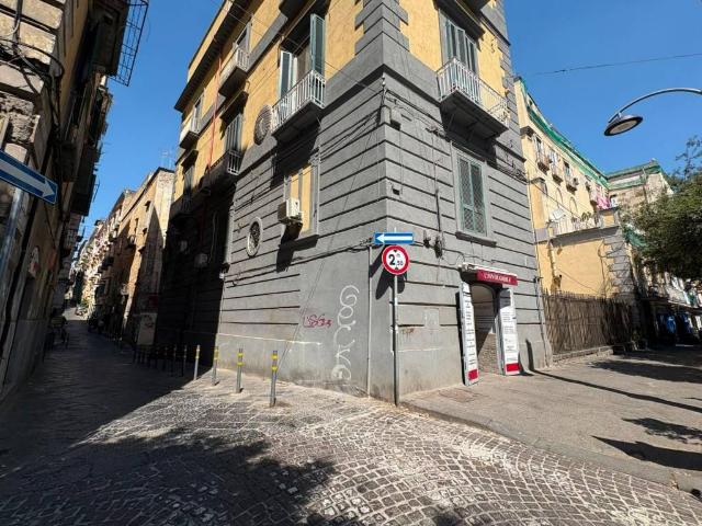 Appartamento in vendita a Municipalità 3, Campania