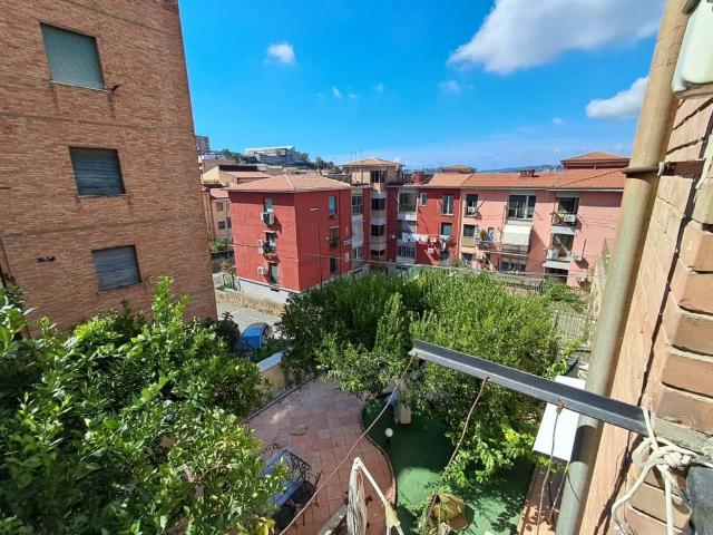 Appartamento in vendita a Rione Piave, Napoli