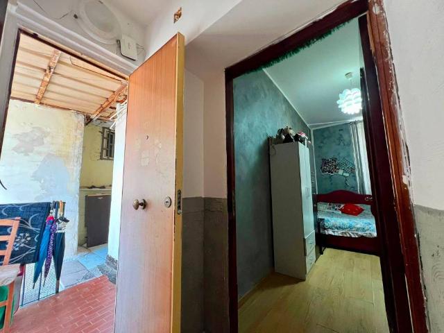 Appartamento in vendita a Vicaria, Napoli