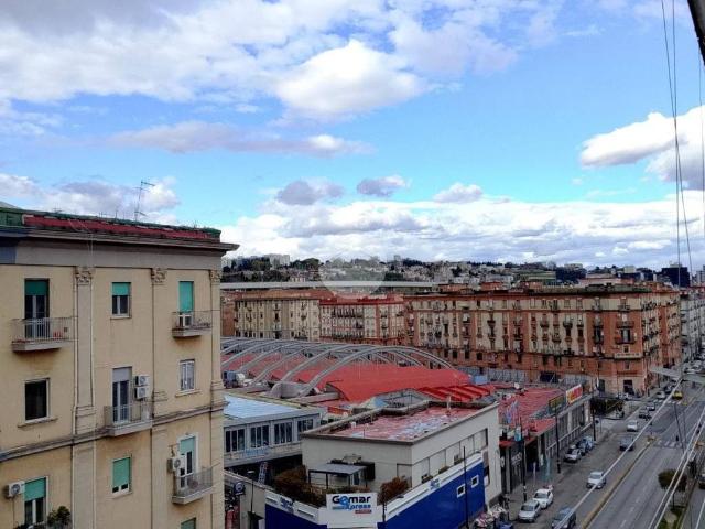 Appartamento in vendita a Municipalità 4, Campania