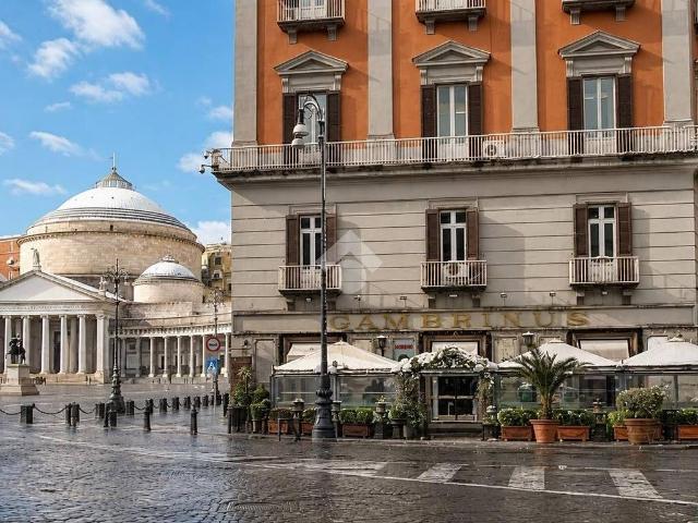 Appartamento in vendita a Municipalità 1, Campania