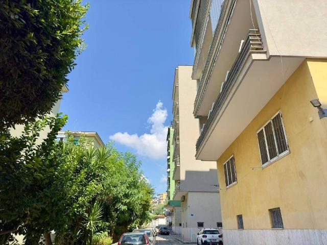 Appartamento in vendita a Municipalità 10, Campania