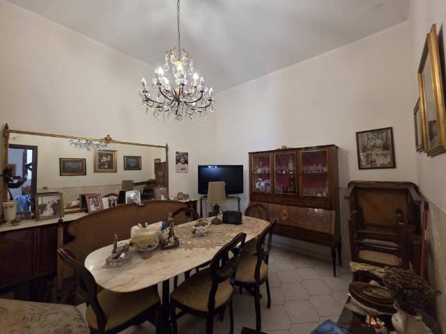Appartamento in vendita a Municipalità 3, Campania