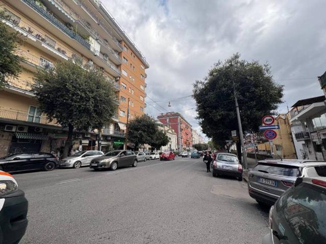 Appartamento in vendita a Municipalità 3, Campania