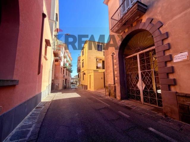 Appartamento in vendita a Paratina, Campania