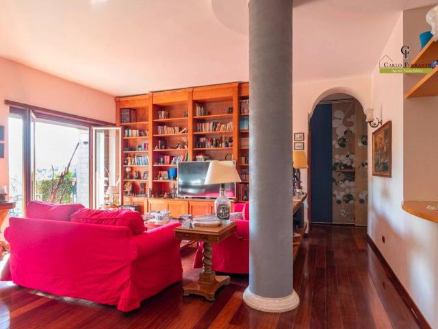 Appartamento in vendita a Posillipo, Napoli