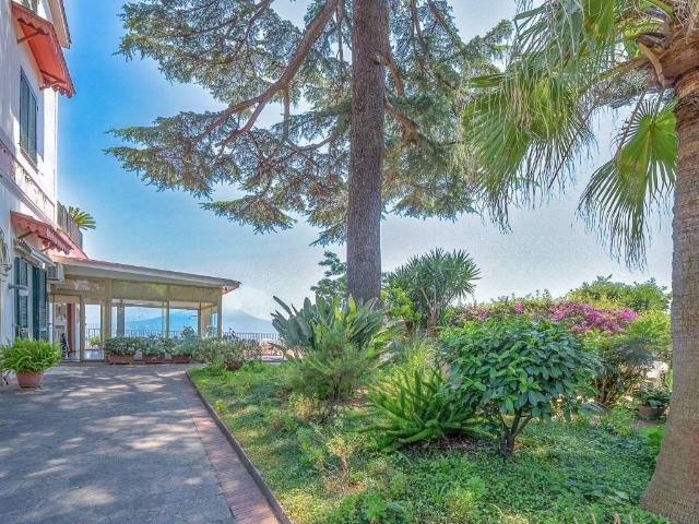 Appartamento in vendita a Capo di Posillipo, Napola