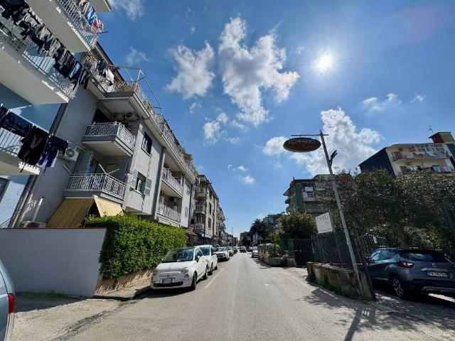 Appartamento in vendita a Astroni, Pianura