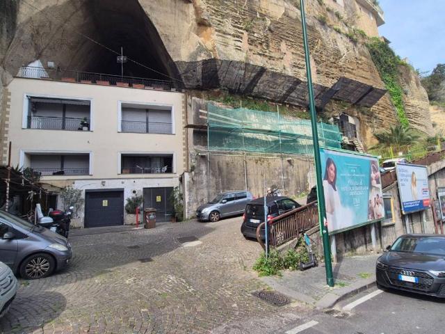 Appartamento in vendita a Municipalità 1, Campania