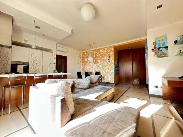 Appartamento in vendita a Rione Antignano, Napoli