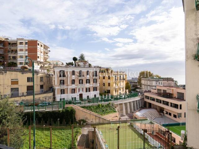 Appartamento in vendita a Municipalità 1, Campania