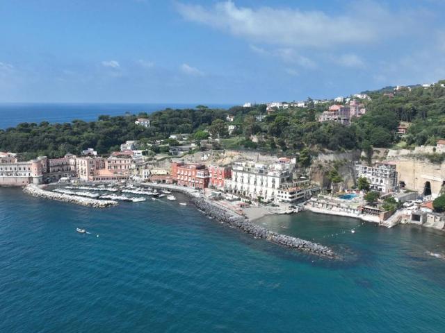 Appartamento in vendita a Municipalità 1, Campania