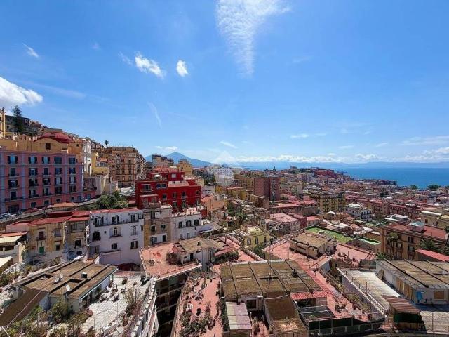 Appartamento in vendita a Municipalità 1, Campania