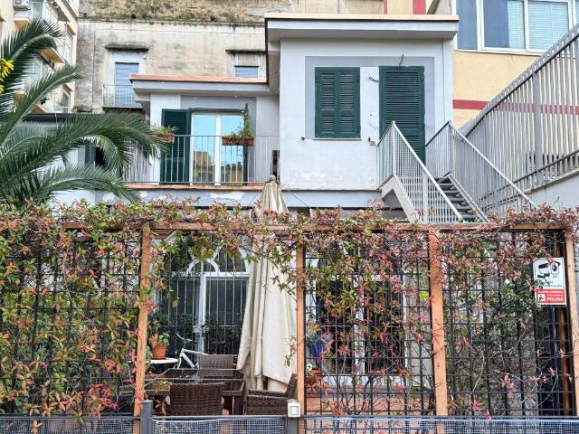 Appartamento in vendita a Municipalità 2, Campania