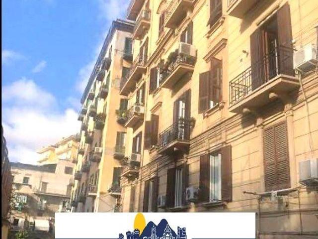 Appartamento in vendita a Municipalità 1, Campania
