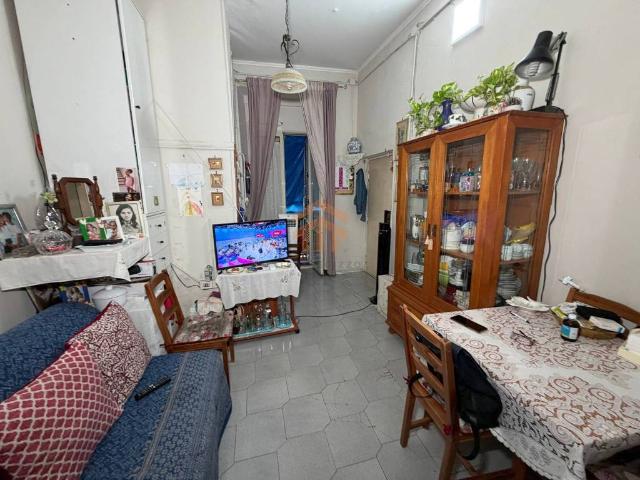Appartamento in vendita a Montecalvario, Napoli