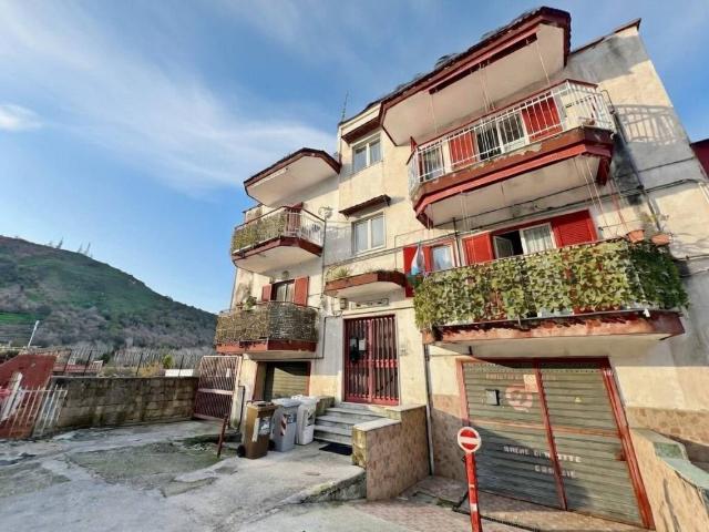 Appartamento in vendita a Camaldoli, Pianura