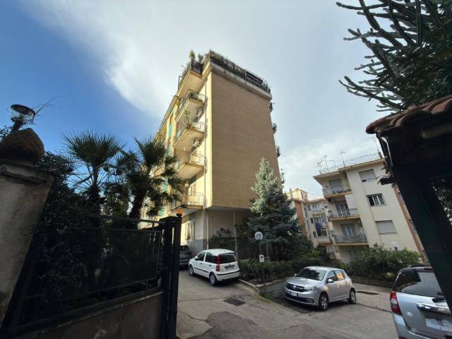 Appartamento in vendita a Municipalità 5, Campania