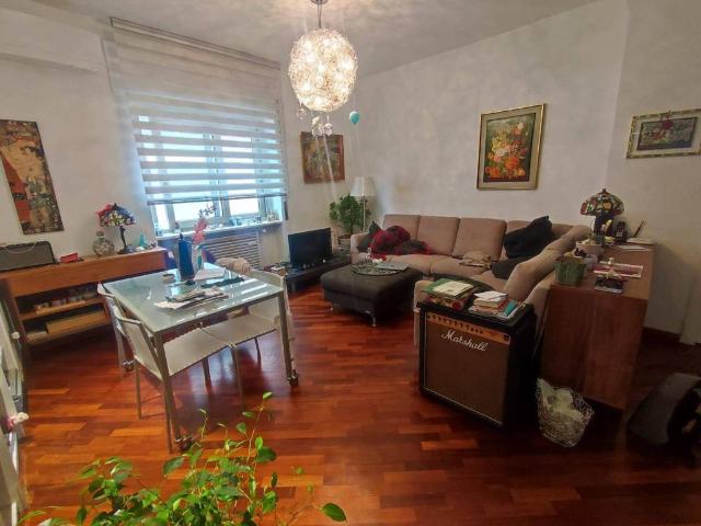 Appartamento in vendita a Arenella, Napoli