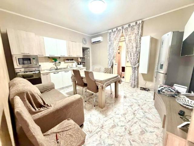 Appartamento in vendita a Chiaiano, Napoli