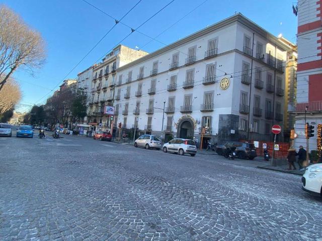 Appartamento in vendita a Vicaria, Napoli