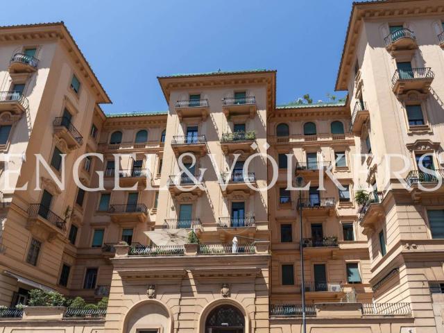 Appartamento in vendita a Municipalità 1, Campania
