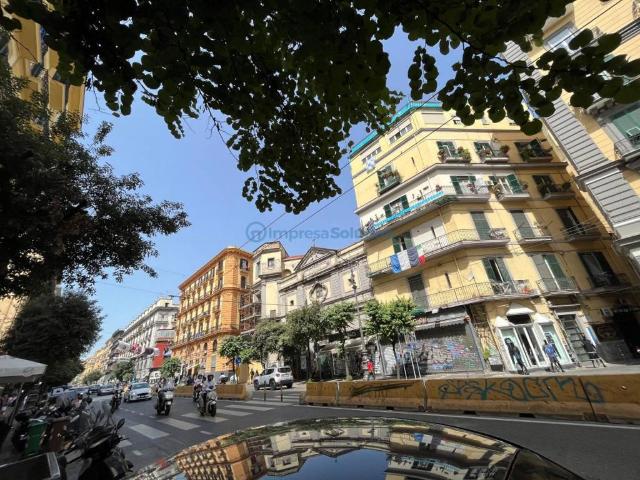 Appartamento in vendita a Municipalità 2, Campania