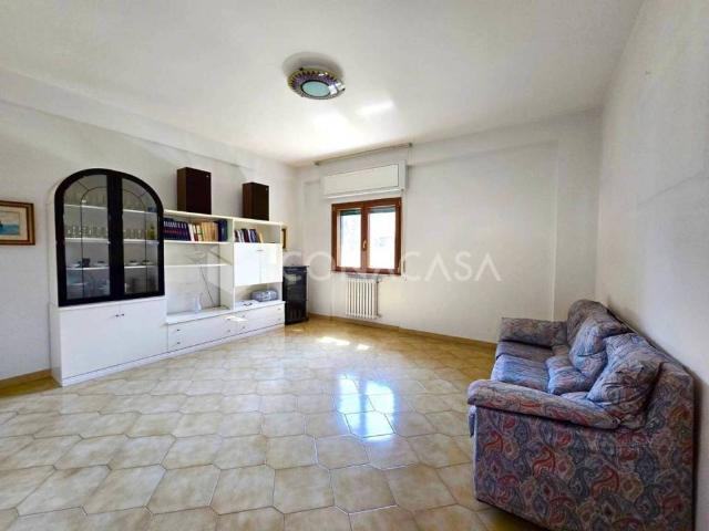 Appartamento in vendita a Soccavo, Napoli