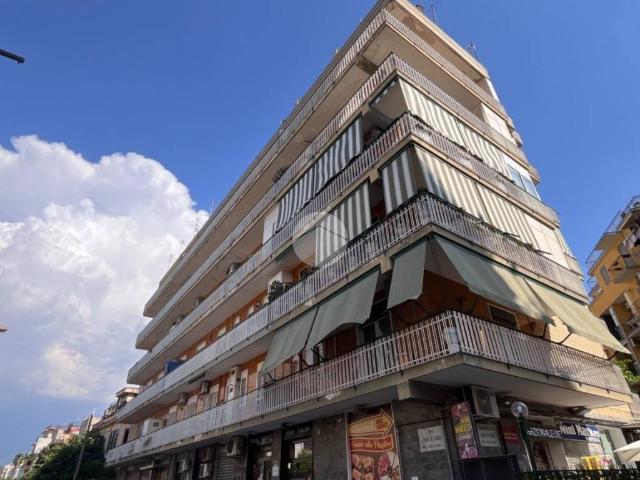 Appartamento in vendita a Municipalità 3, Campania