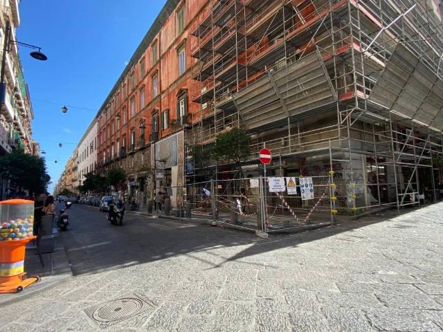 Appartamento in vendita a Municipalità 4, Campania