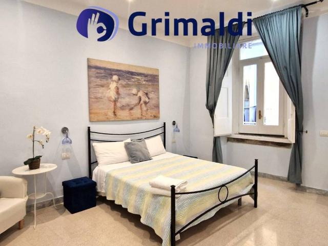 Appartamento in vendita a Porto, Napoli