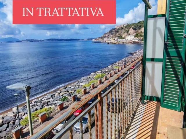 Appartamento in vendita a Coroglio, Napola