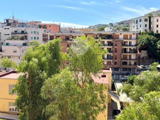 Appartamento in vendita a Municipalità 1, Campania