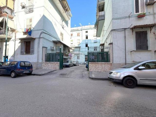 Appartamento in vendita a Municipalità 4, Campania