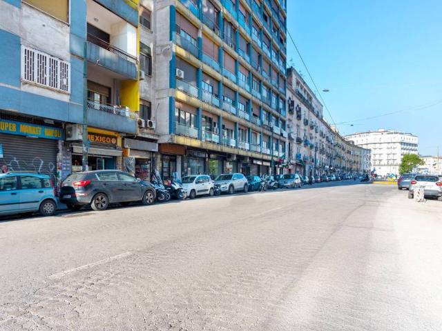 Appartamento in vendita a Municipalità 2, Mercato
