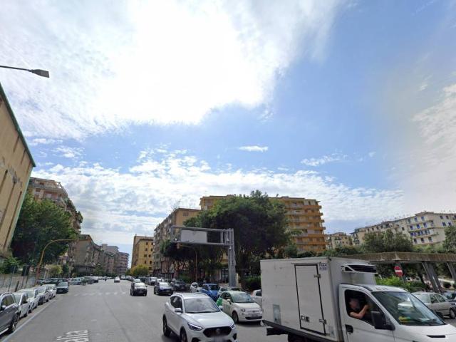 Appartamento in vendita a Municipalità 10, Campania