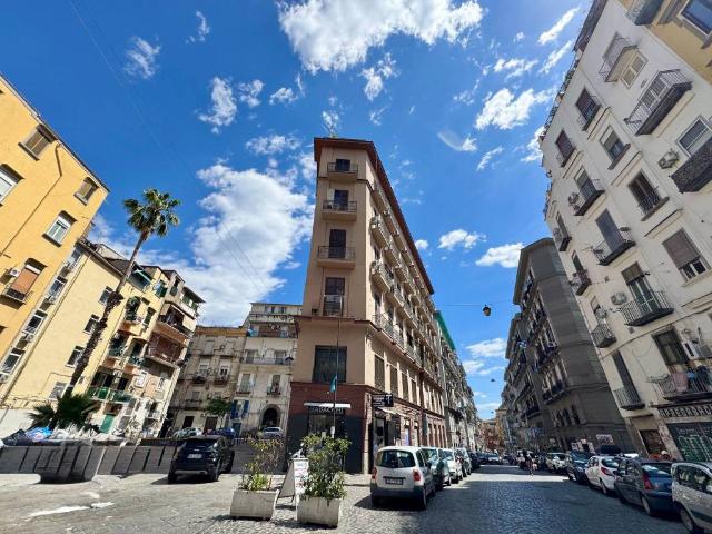 Appartamento in vendita a Municipalità 4, Campania