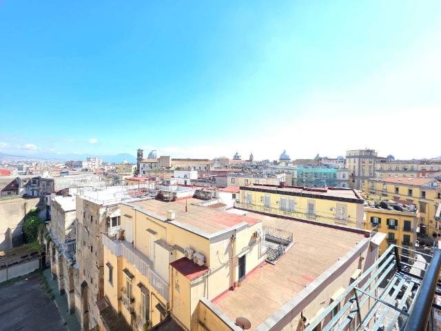 Appartamento in vendita a Municipalità 4, Campania