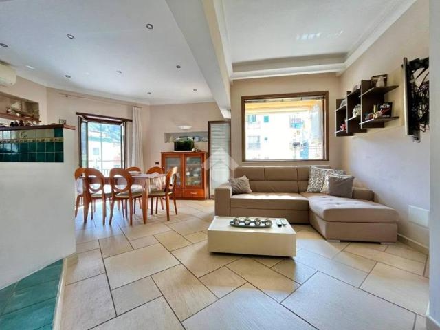 Appartamento in vendita a Coroglio, Napola