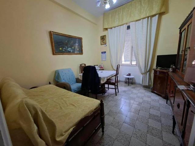 Appartamento in vendita a San Lorenzo, Napoli